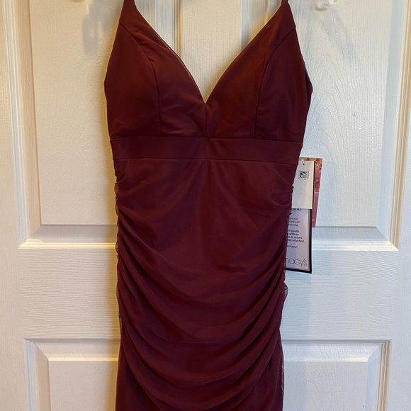 Dress - Picture 2 of 10